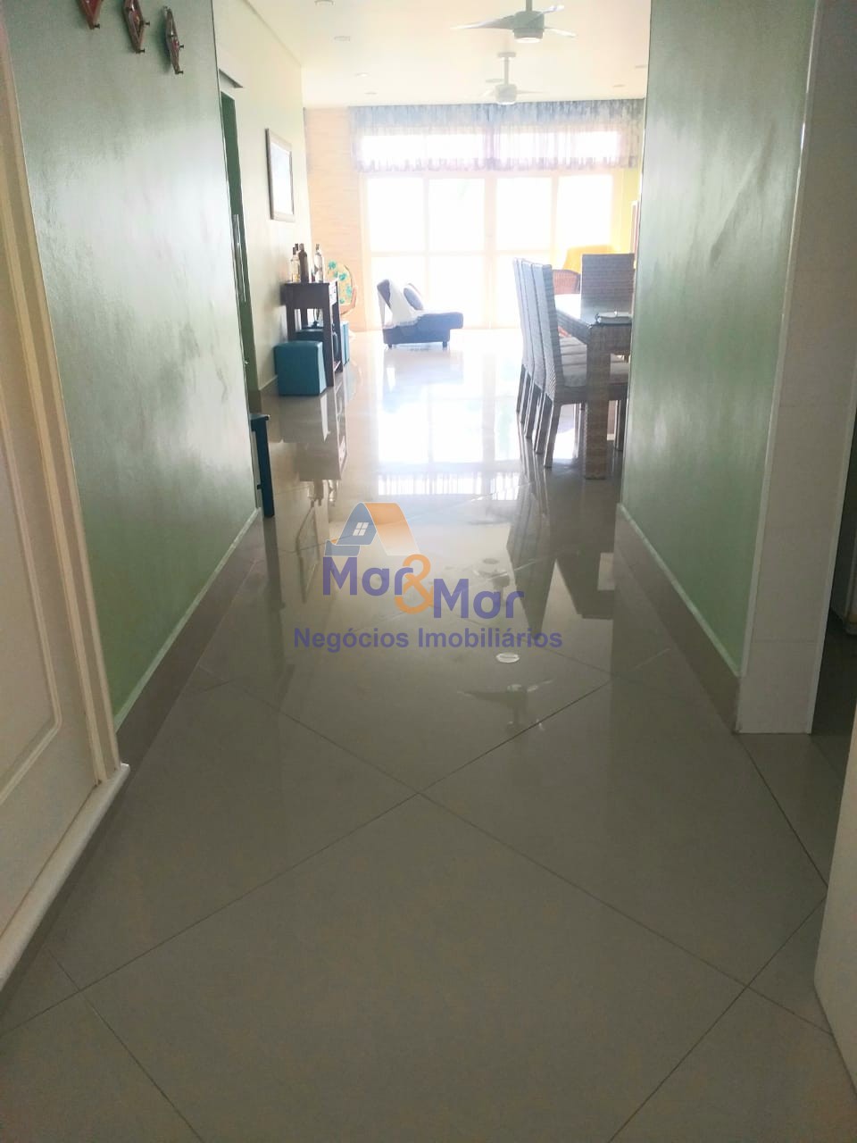 Apartamento-4-dormitorios-Pitangueiras