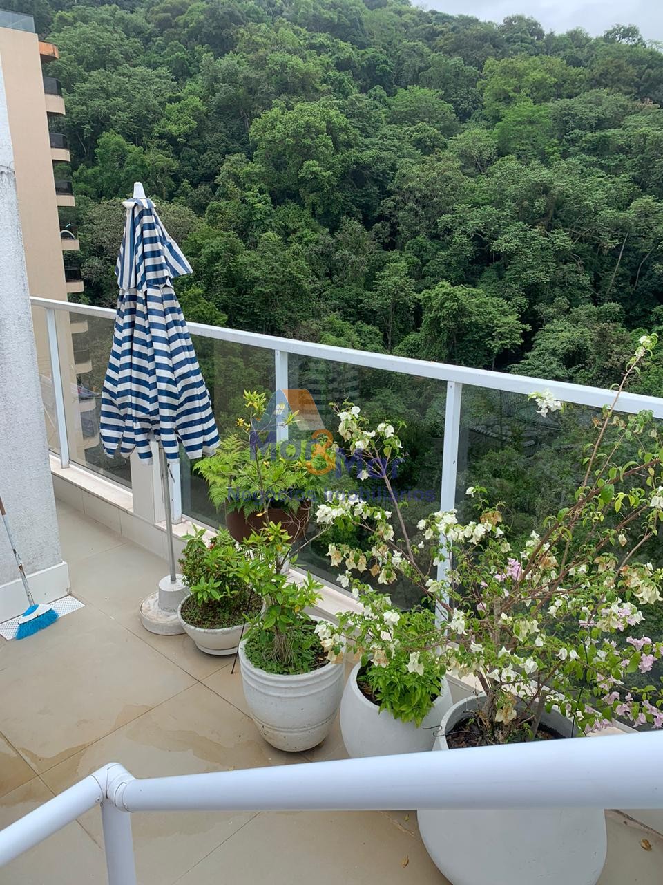 Cobertura em  GUARUJÁ - SP