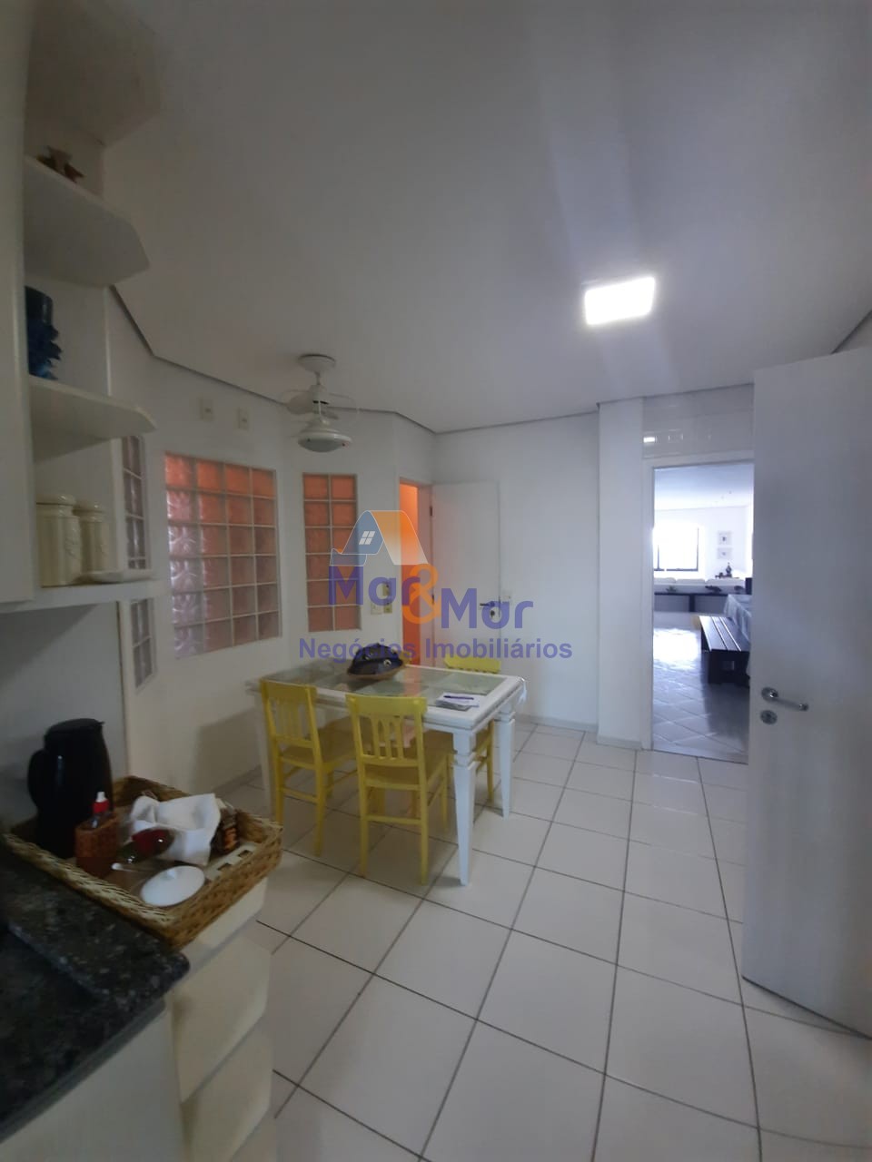Apartamento-4-dormitorios-Pitangueiras