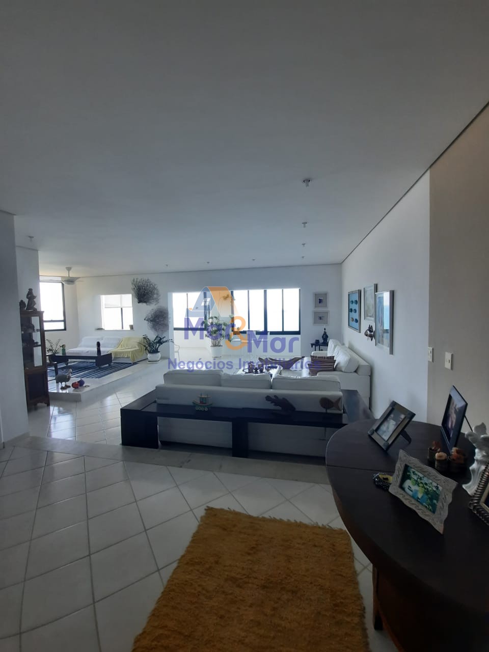 Apartamento-4-dormitorios-Pitangueiras