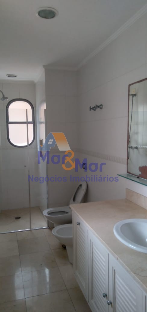 Apartamento Frente ao Mar nas Pitangueiras, Guarujá - SP