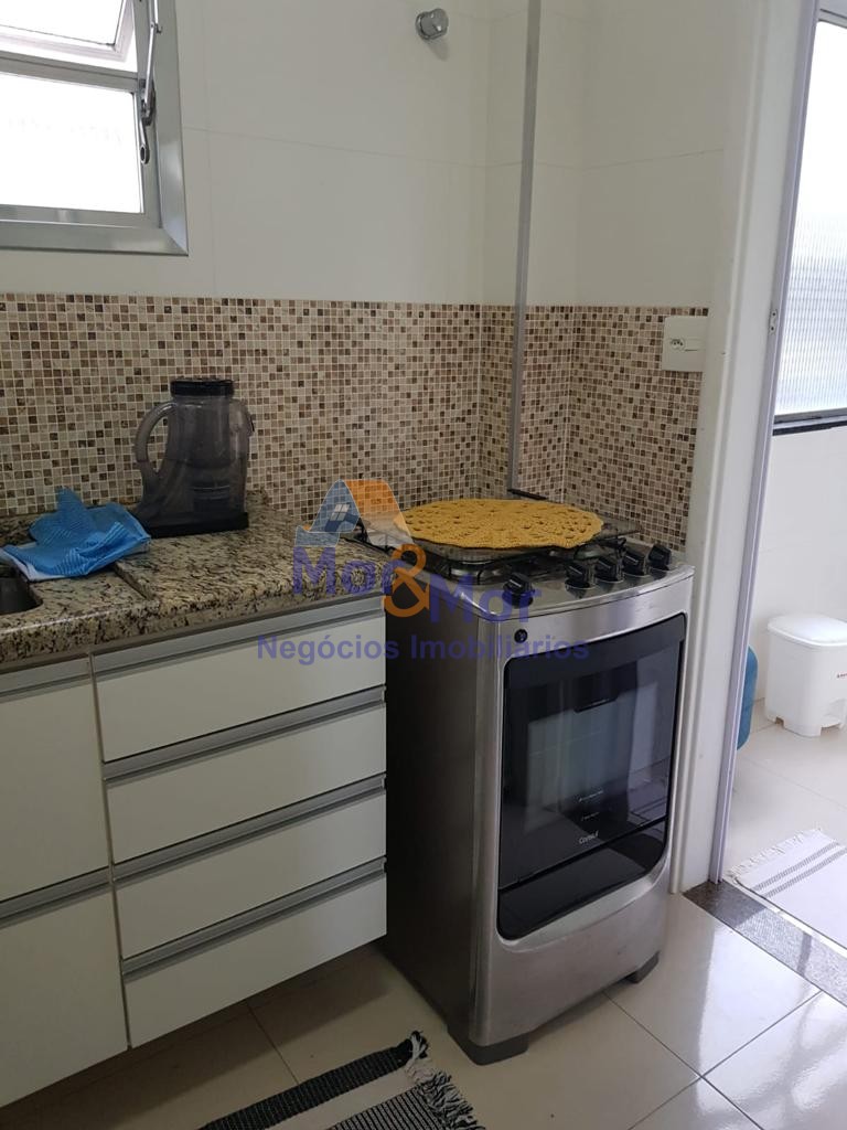 Apartamento na Praia das Pitangueiras, Guarujá - SP