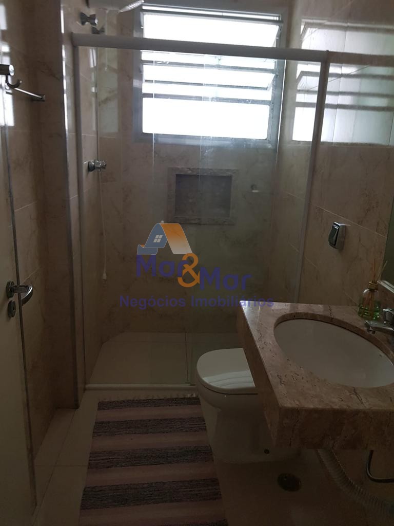 Apartamento na Praia das Pitangueiras, Guarujá - SP