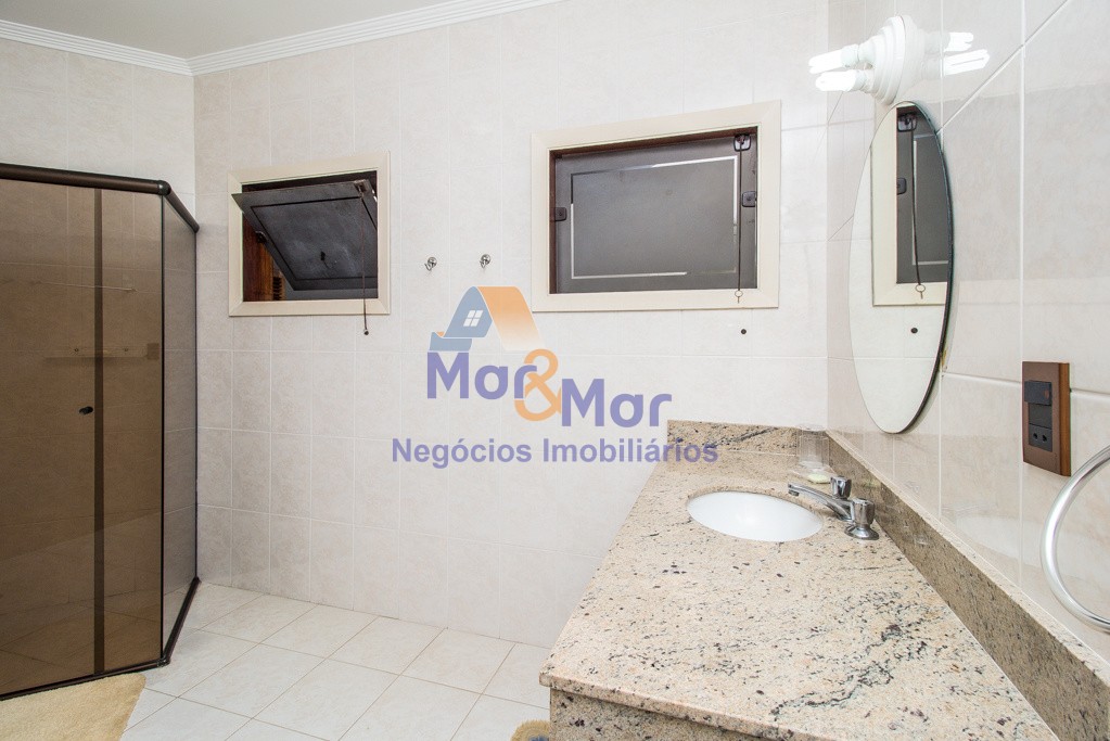 Casa em alvenaria GUARUJÁ - SP