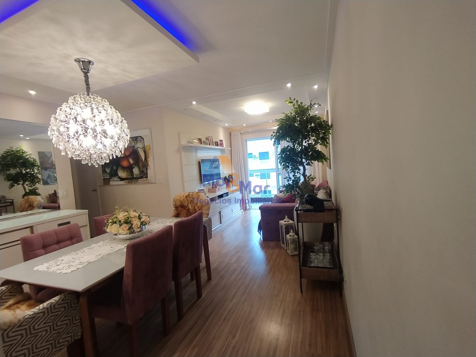 Apartamento na Praia das Astúrias, Guarujá - SP