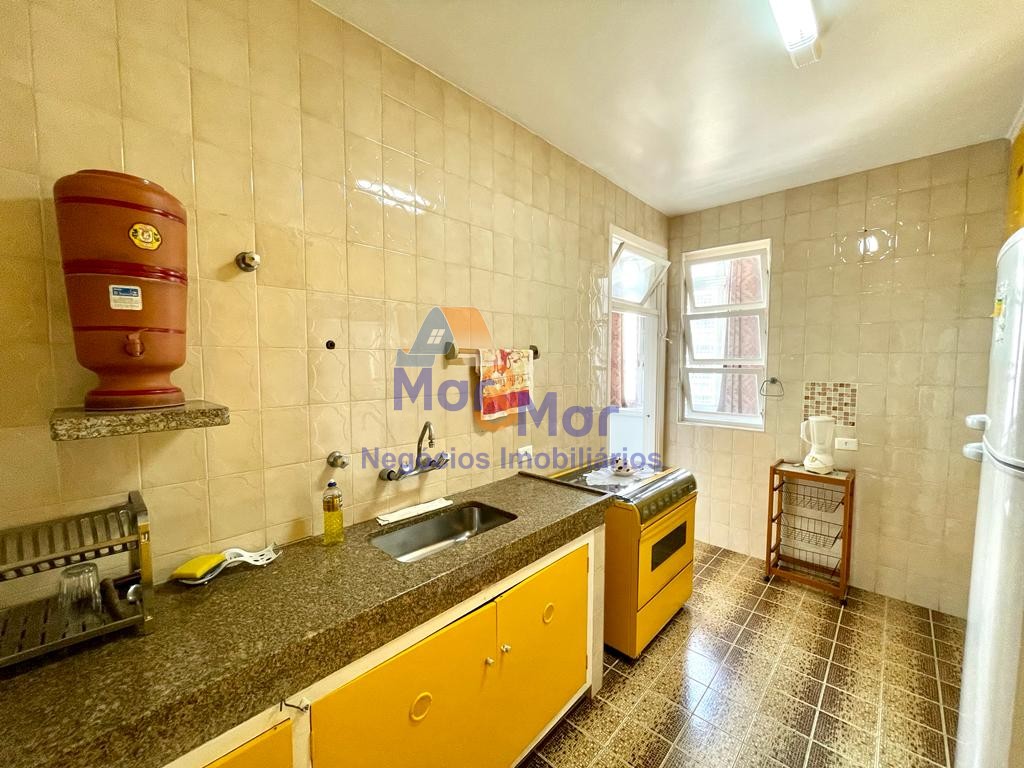 Apartamento na Praia das Pitangueiras, Guarujá - SP