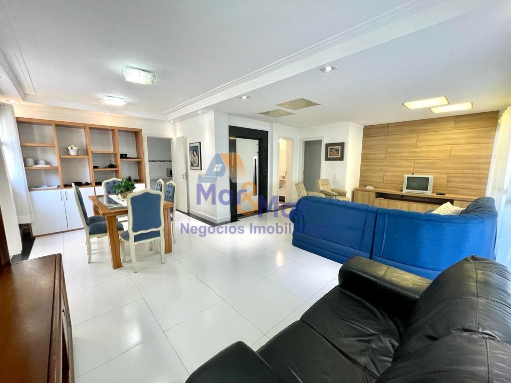 Apartamento na Praia das Pitangueiras, Guarujá - SP