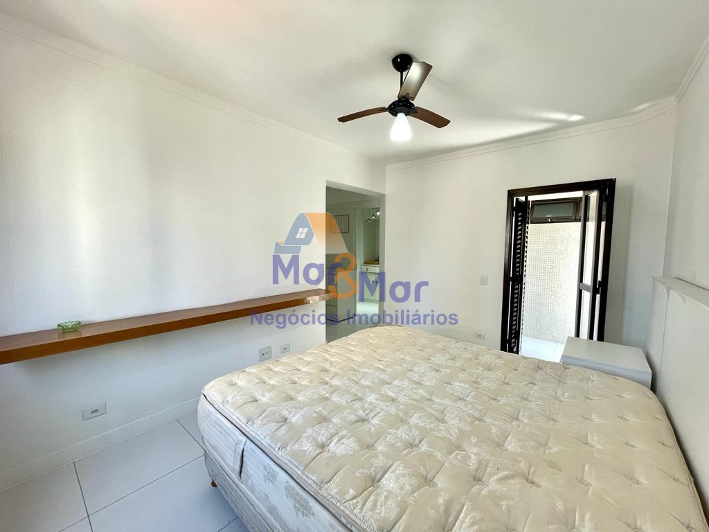 Apartamento na Praia das Pitangueiras, Guarujá - SP