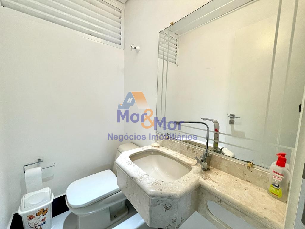 Apartamento na Praia das Pitangueiras, Guarujá - SP