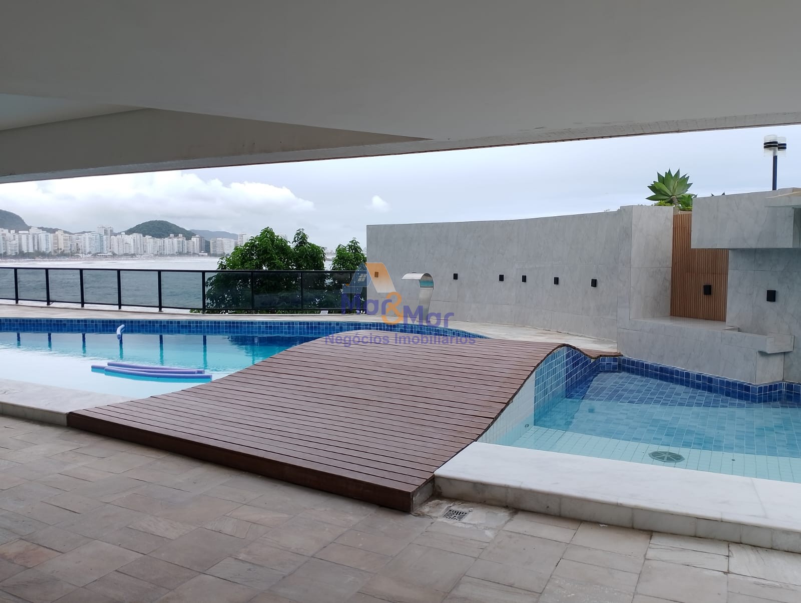 Apartamento GUARUJÁ - SP