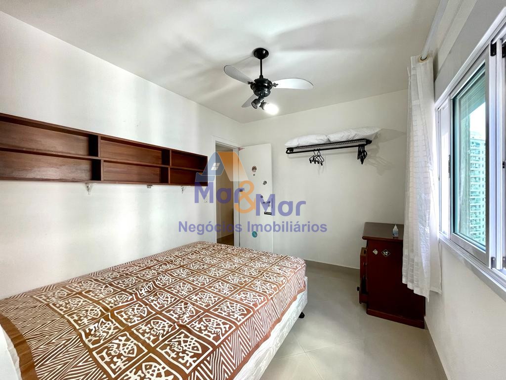Apartamento na Praia das Pitangueiras, Guarujá - SP