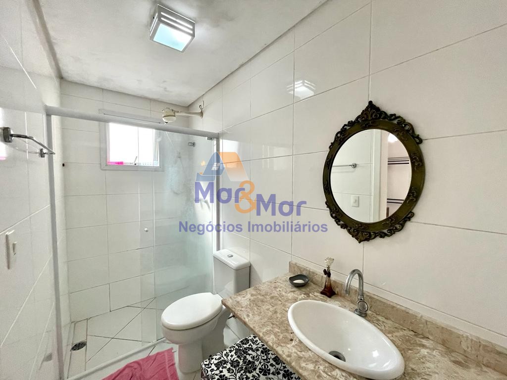 Apartamento na Praia das Pitangueiras, Guarujá - SP
