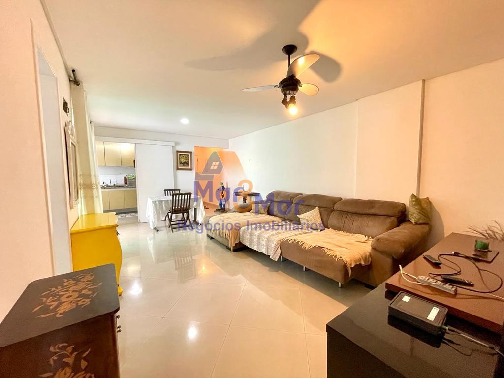 Apartamento na Praia das Pitangueiras, Guarujá - SP