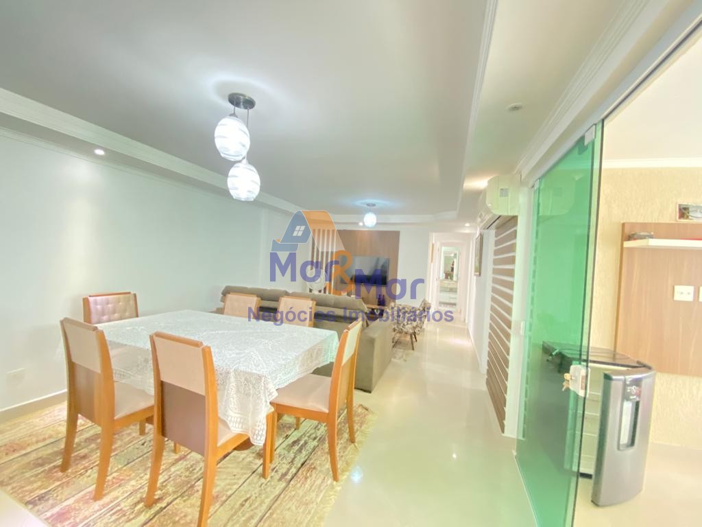 Apartamento na Praia das Pitangueiras, Guarujá - SP