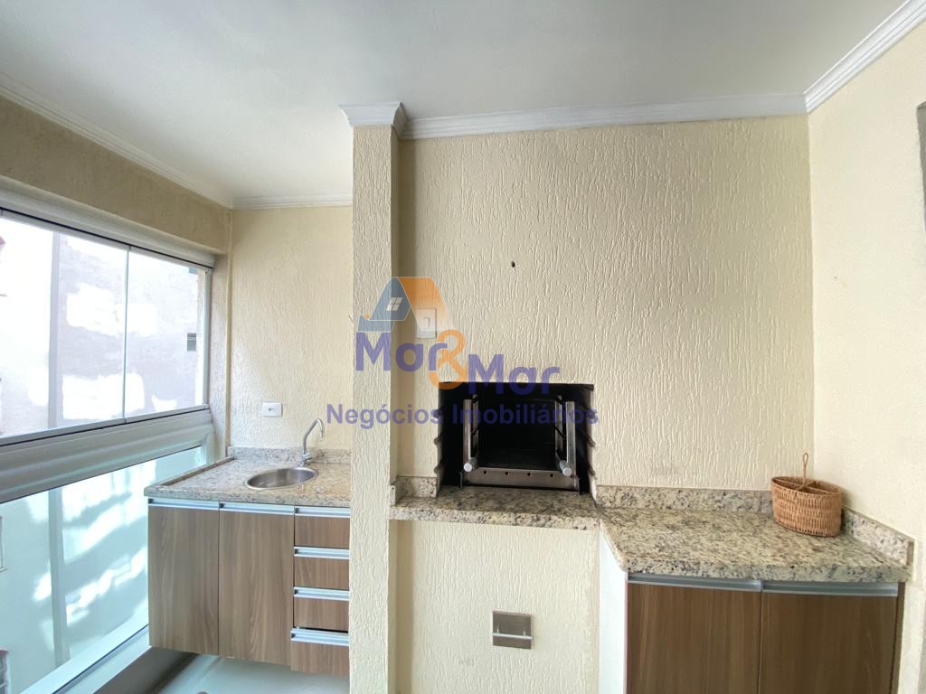 Apartamento na Praia das Pitangueiras, Guarujá - SP