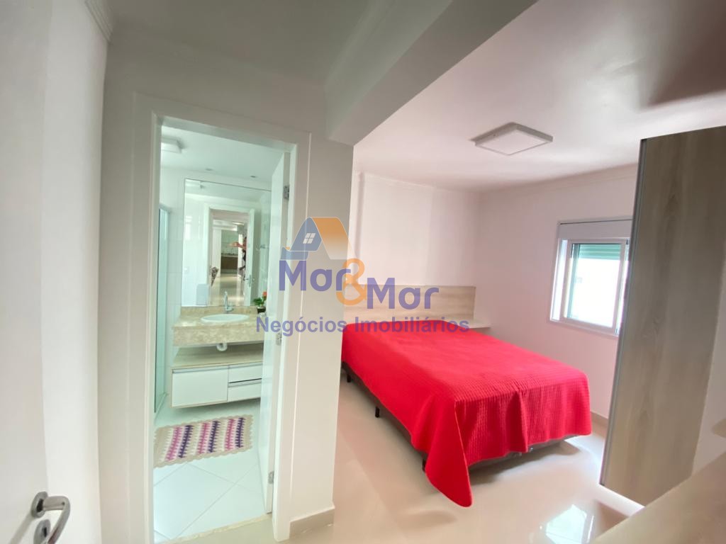 Apartamento na Praia das Pitangueiras, Guarujá - SP