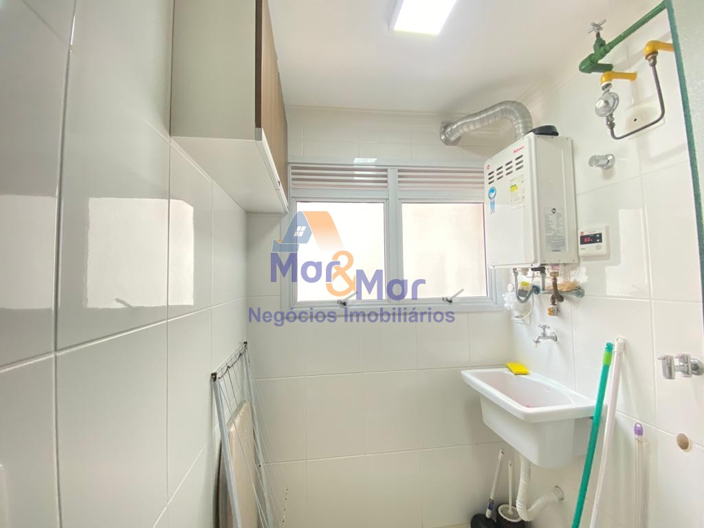 Apartamento na Praia das Pitangueiras, Guarujá - SP