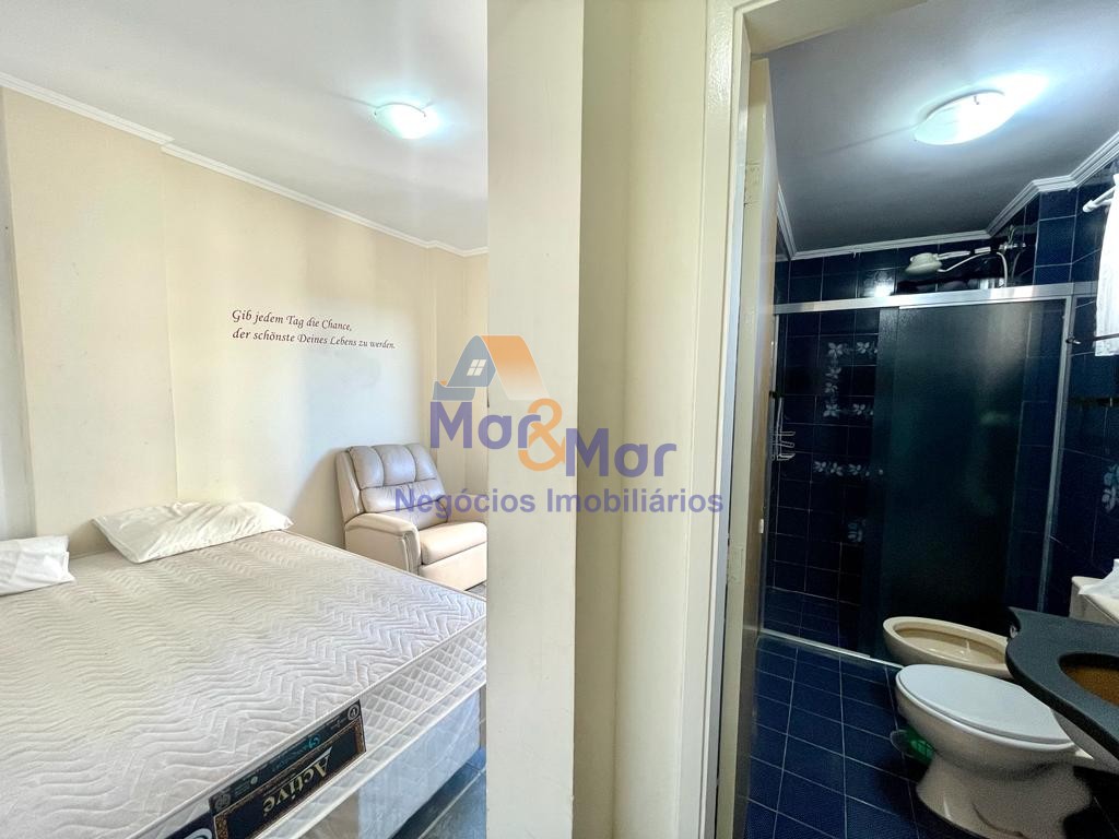 Apartamento na Praia da Enseada, Guarujá - SP