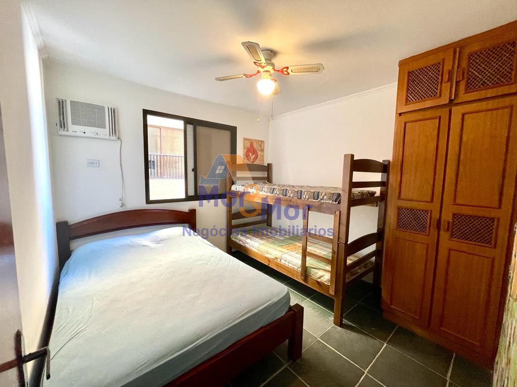 Apartamento na Praia da Enseada, Guarujá - SP
