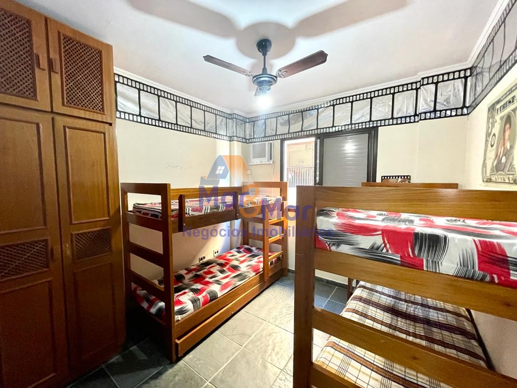 Apartamento na Praia da Enseada, Guarujá - SP