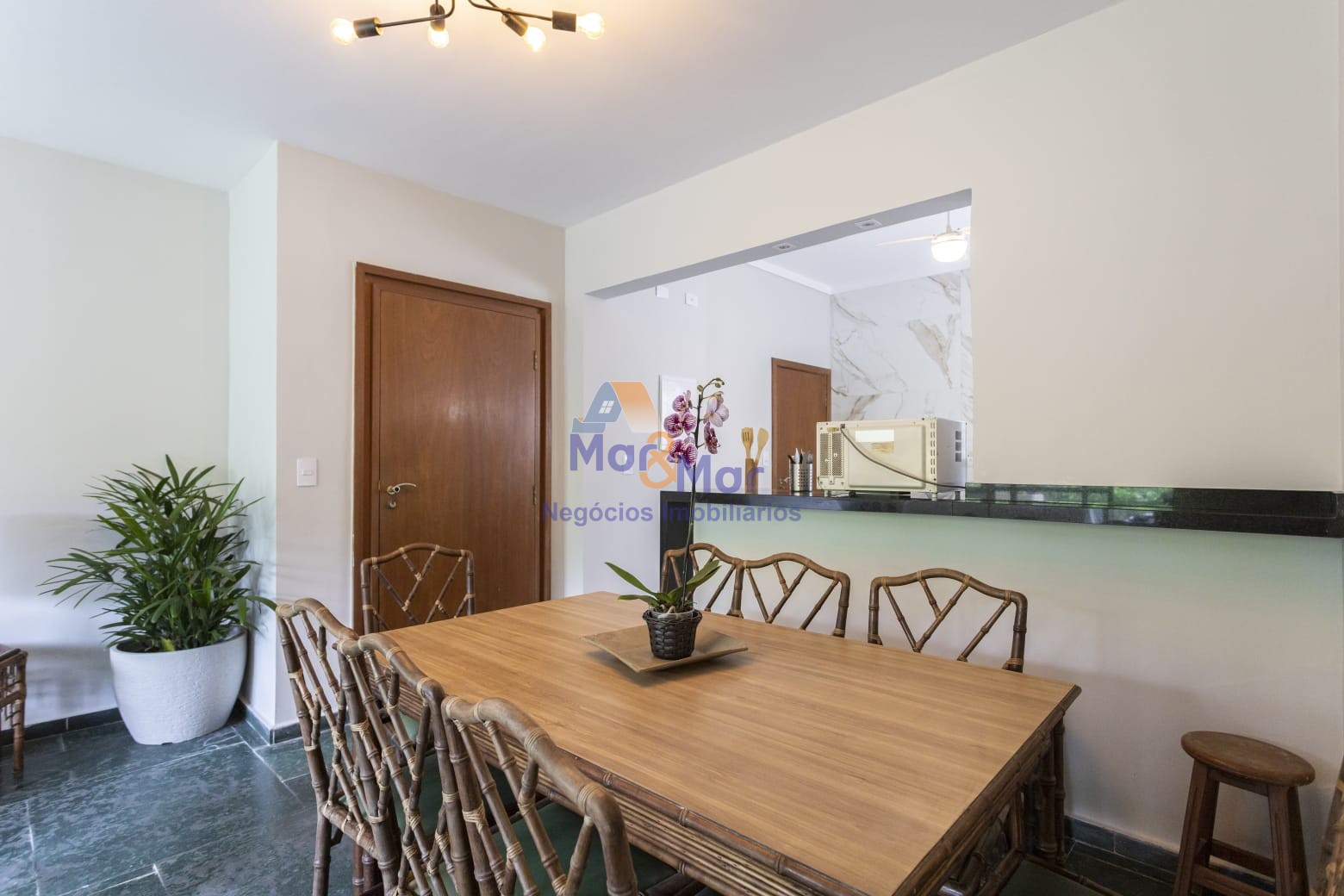 Apartamento GUARUJÁ - SP