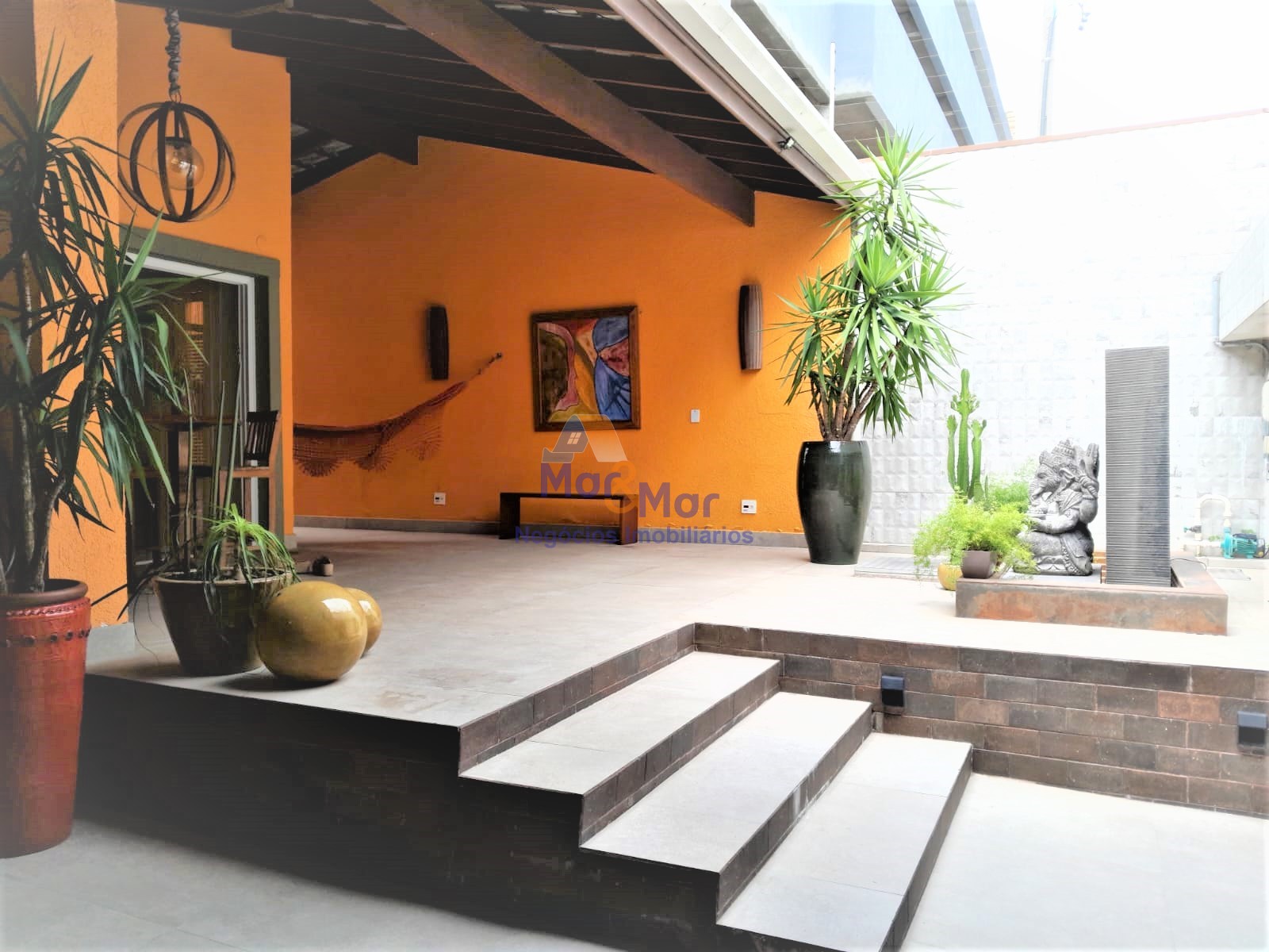 Casa em alvenaria GUARUJÁ - SP