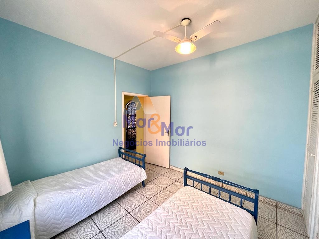 Apartamento na Praia das Pitangueiras, Guarujá - SP