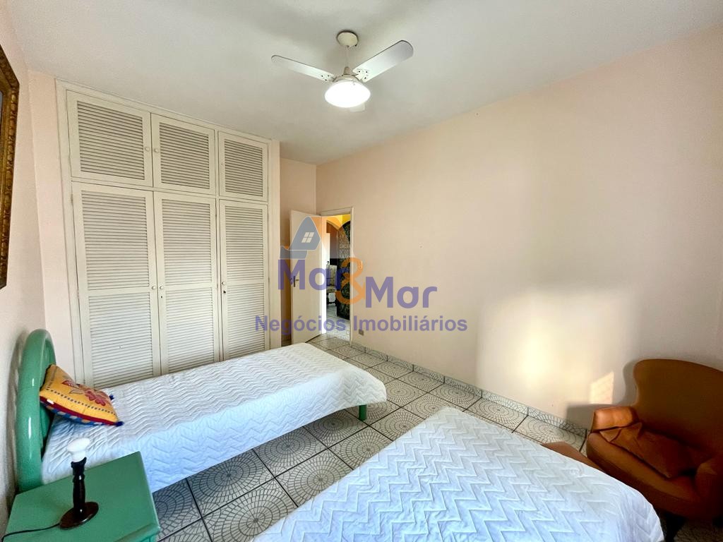 Apartamento na Praia das Pitangueiras, Guarujá - SP