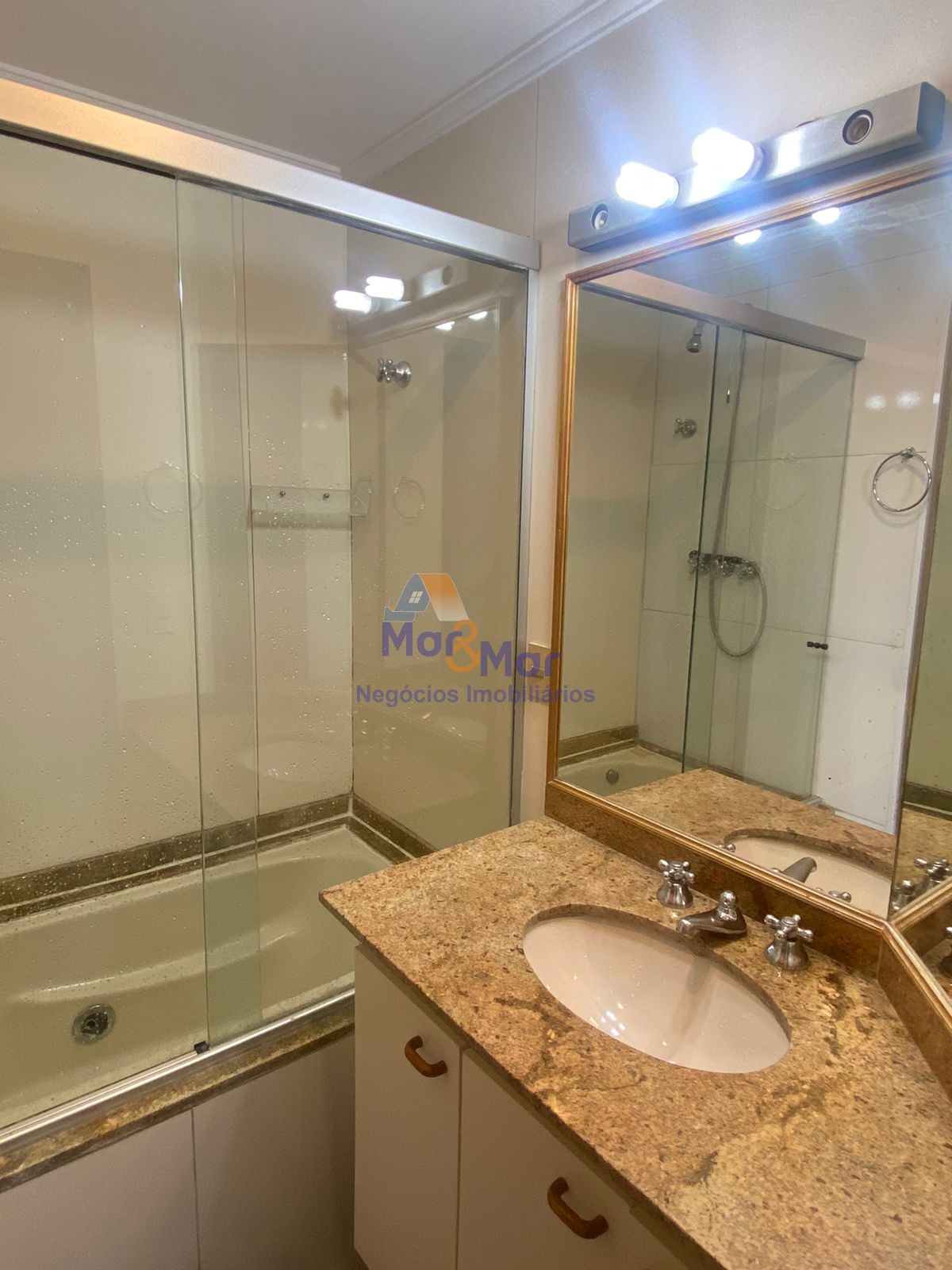 Apartamento GUARUJÁ - SP