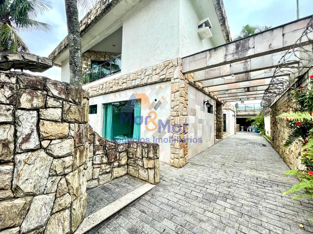 Casa em alvenaria GUARUJÁ - SP