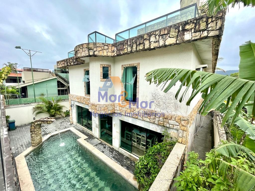 Casa em alvenaria GUARUJÁ - SP