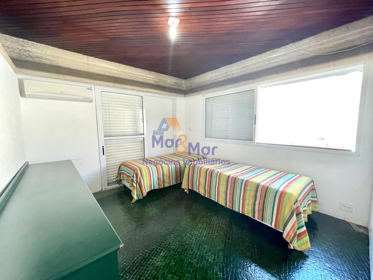 Casa em alvenaria GUARUJÁ - SP