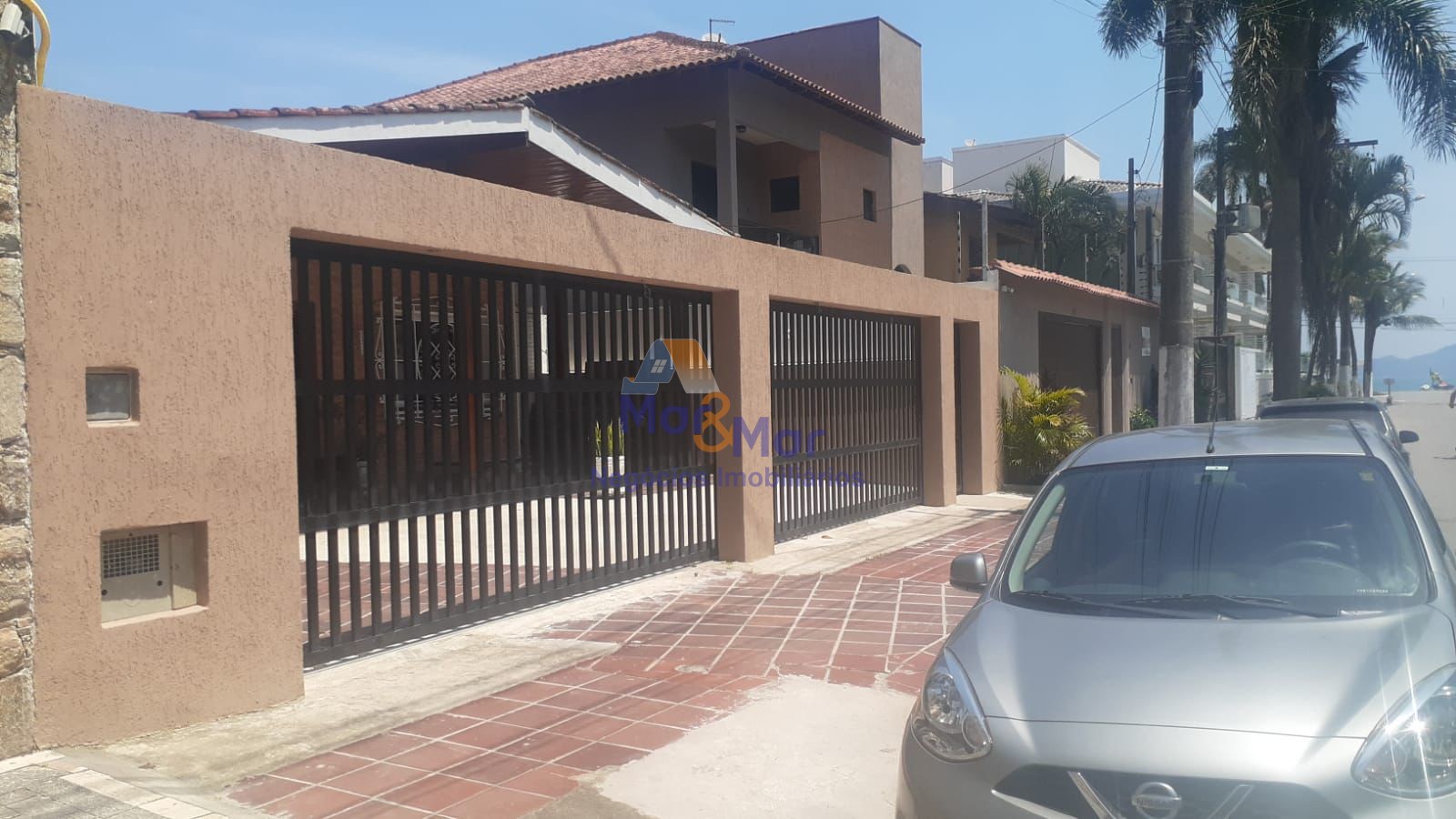 Casa em alvenaria na Praia da Enseada!
