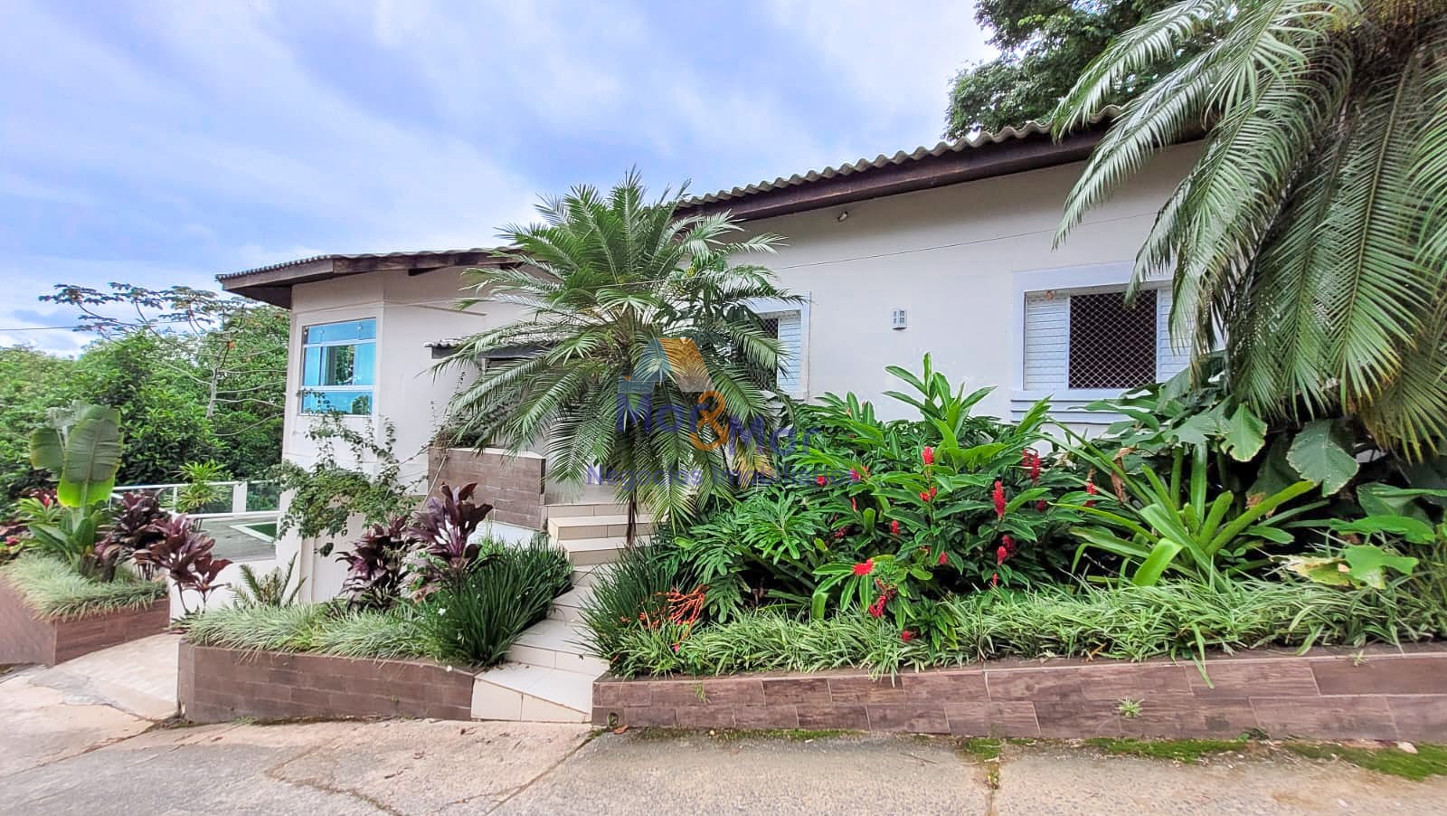 Casa em alvenaria GUARUJÁ - SP