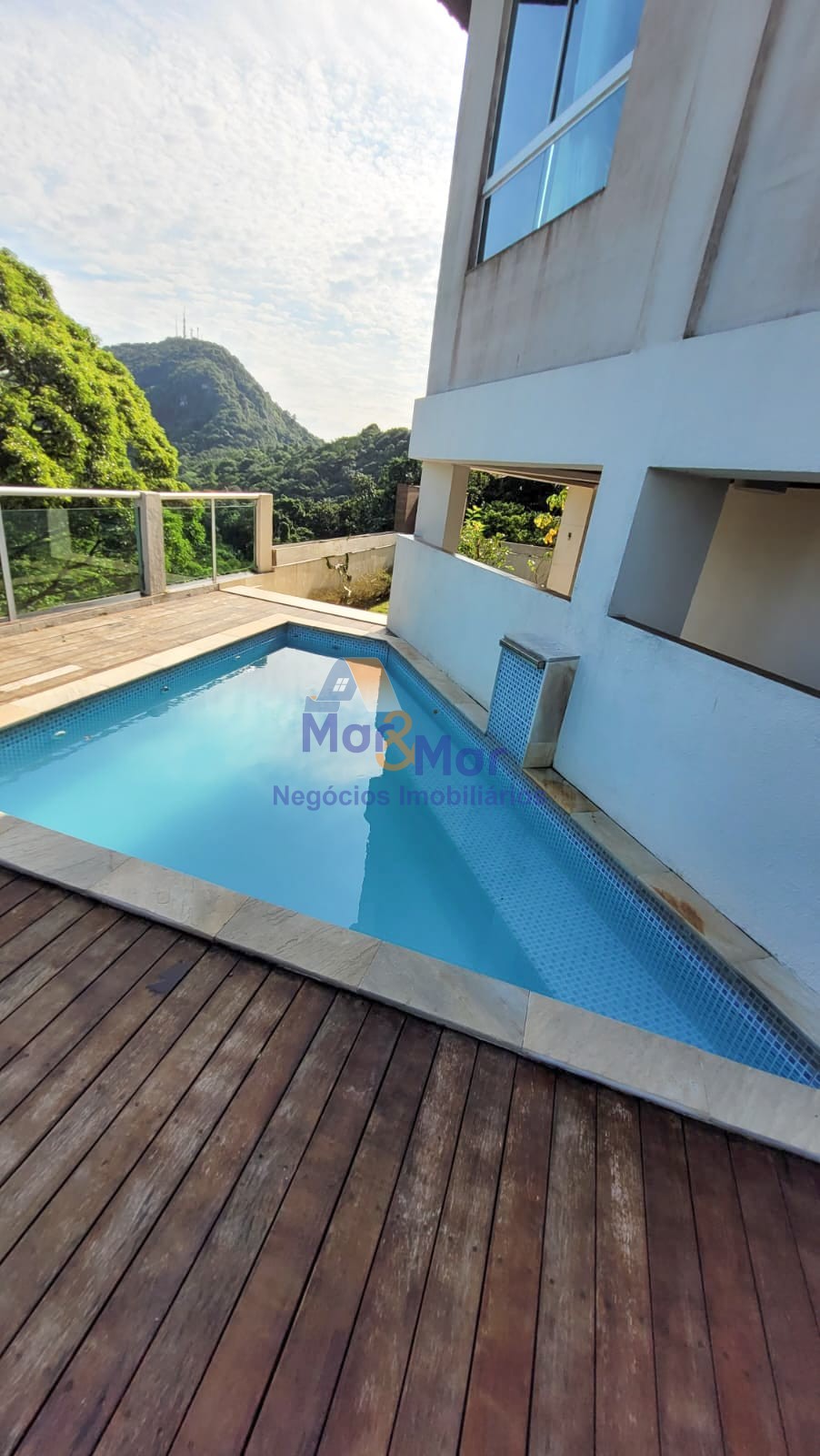 Casa em alvenaria GUARUJÁ - SP