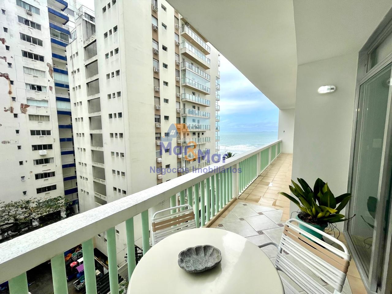Apartamento GUARUJÁ - SP