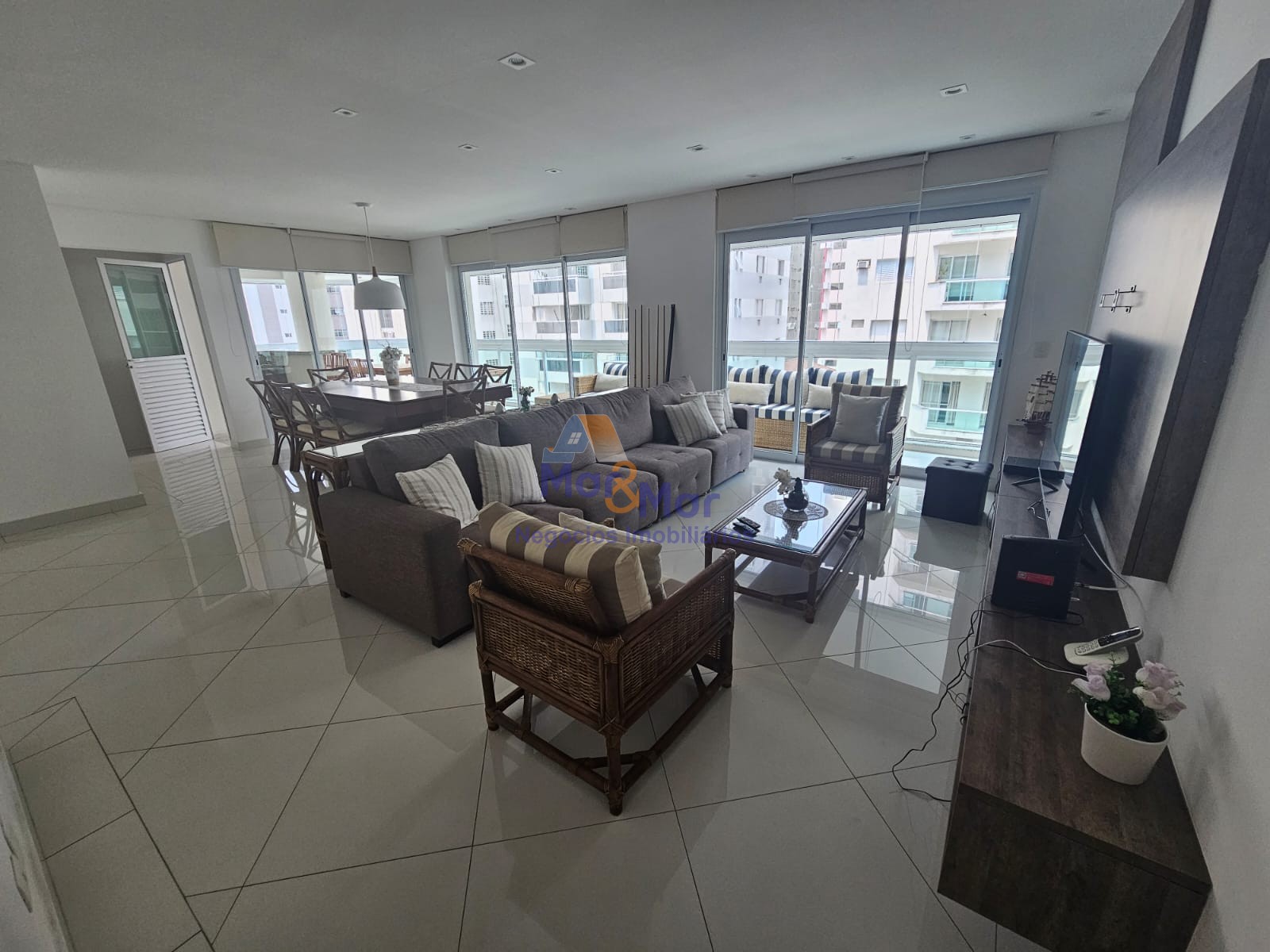 Apartamento GUARUJÁ - SP
