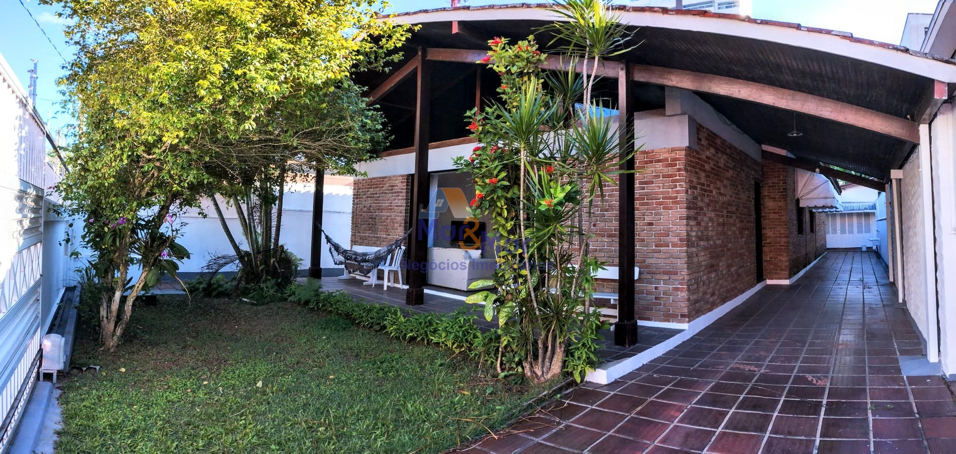 Casa em alvenaria GUARUJÁ - SP