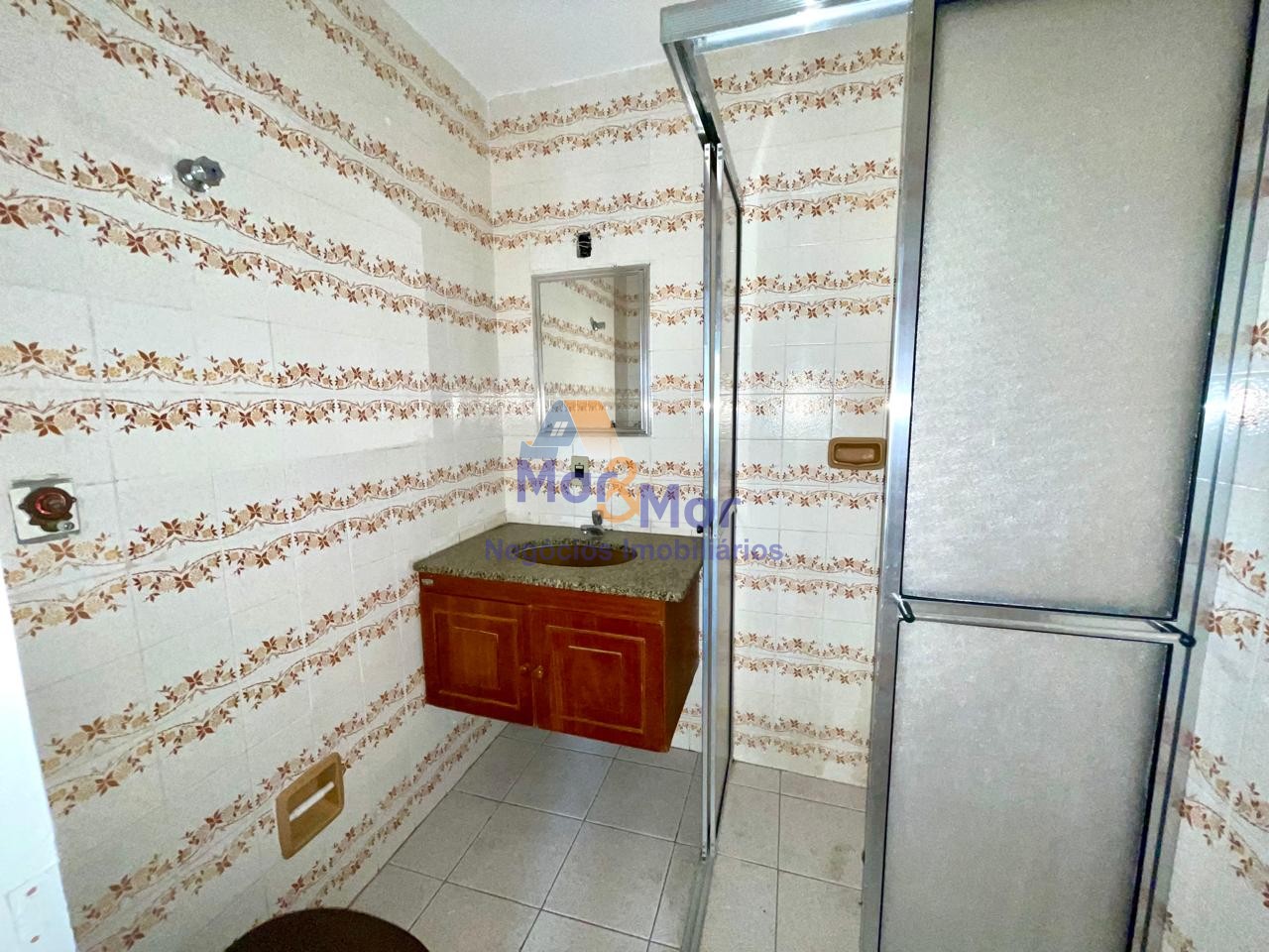 Apartamento na Praia da Enseada, Guarujá - SP