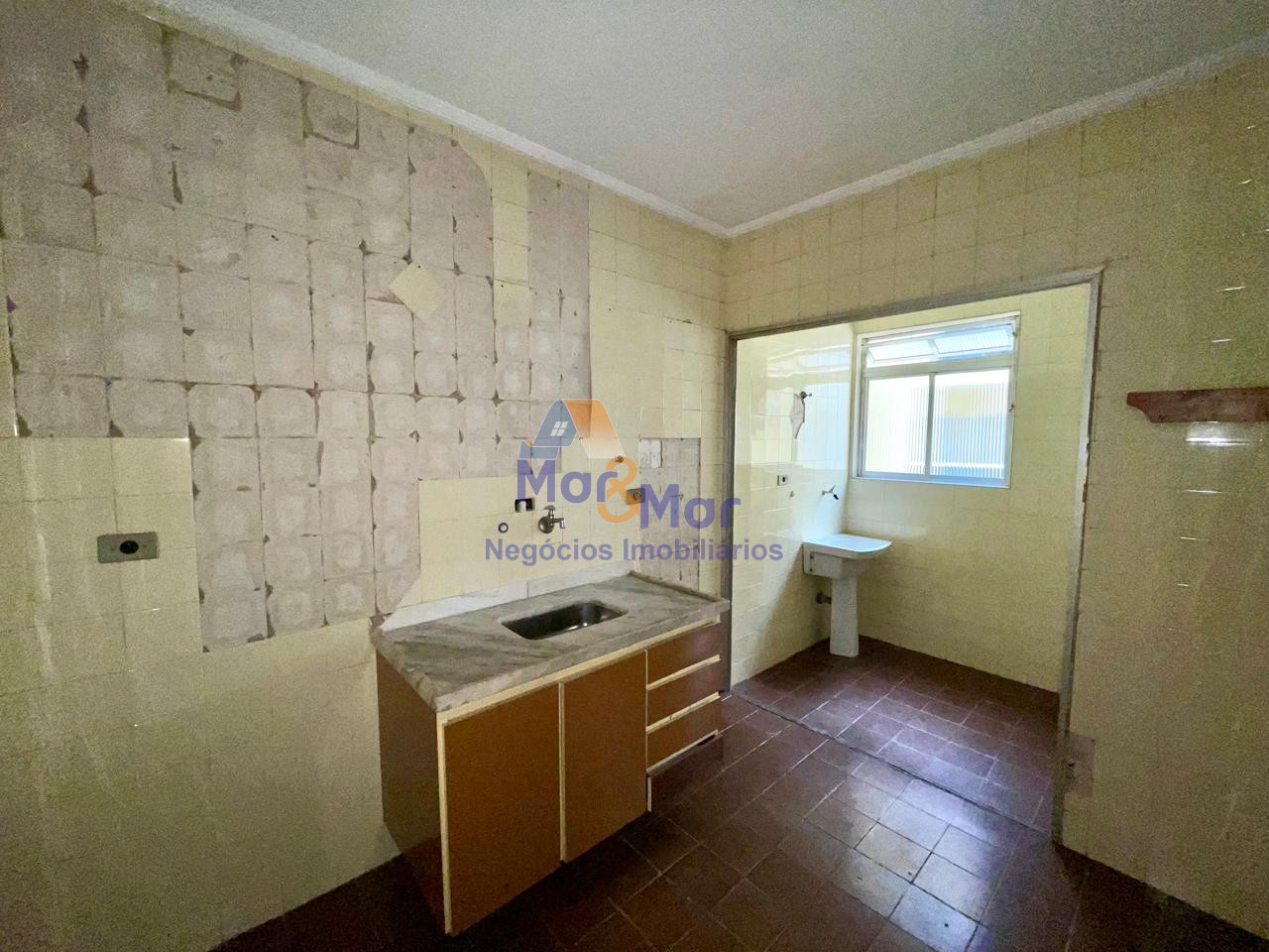 Apartamento na Praia da Enseada, Guarujá - SP