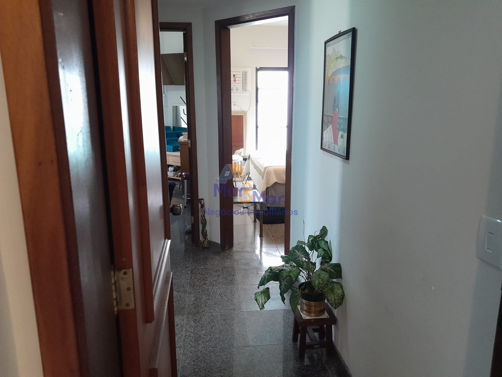 Apartamento na Praia da Enseada, Guarujá - SP