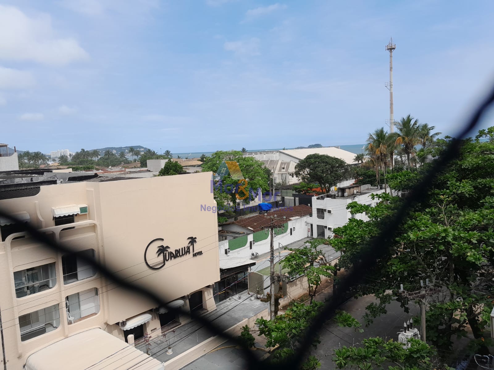 Apartamento na Praia da Enseada, Guarujá - SP