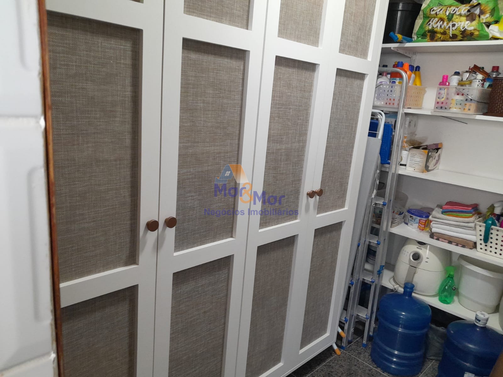 Apartamento na Praia da Enseada, Guarujá - SP