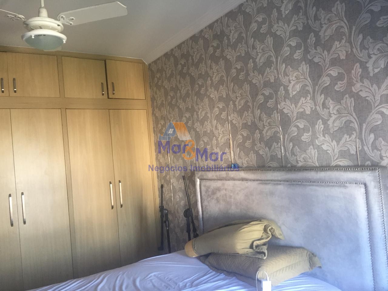 Apartamento na Praia da Enseada, Guarujá - SP