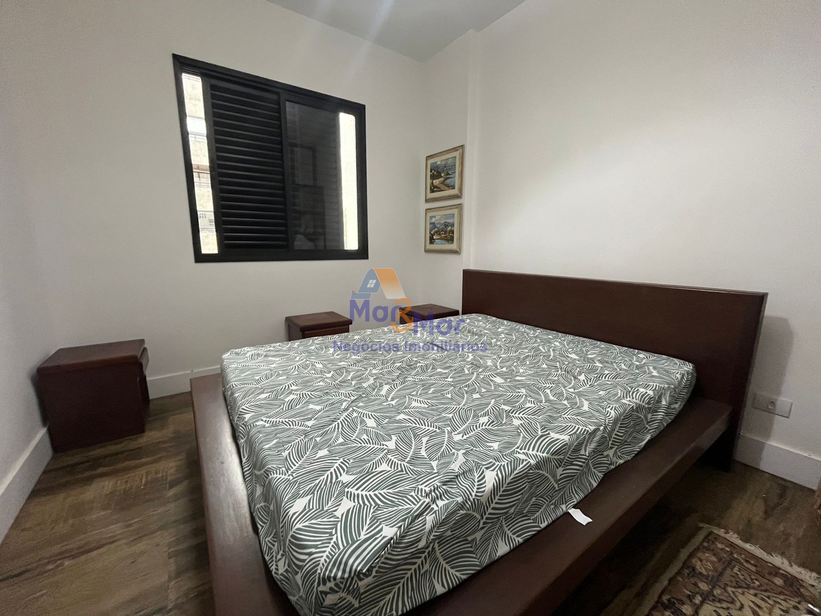 Apartamento na Praia das Pitangueiras, Guarujá - SP