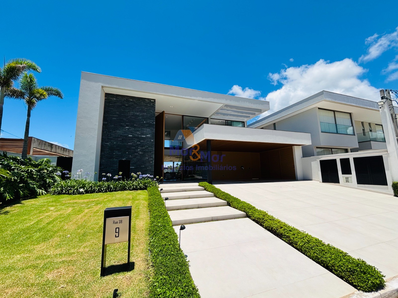 Casa em alvenaria GUARUJÁ - SP