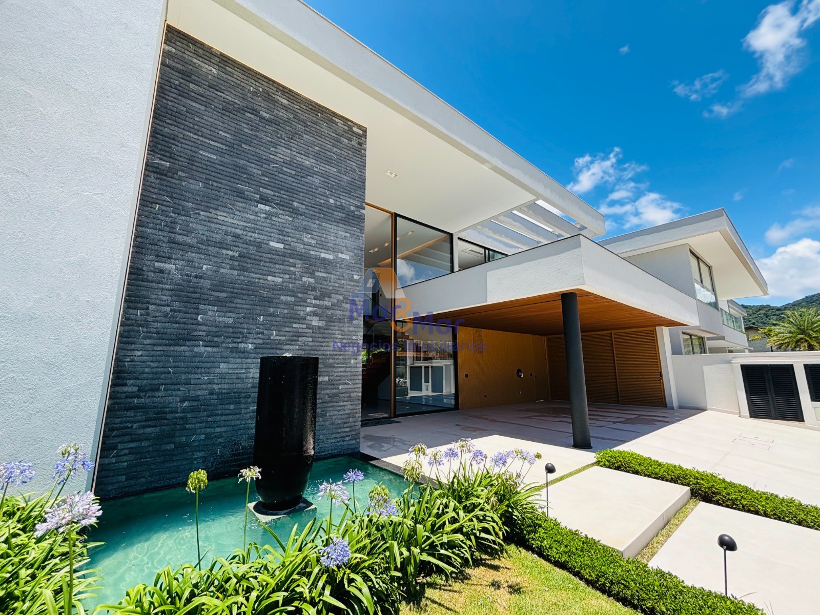 Casa em alvenaria GUARUJÁ - SP