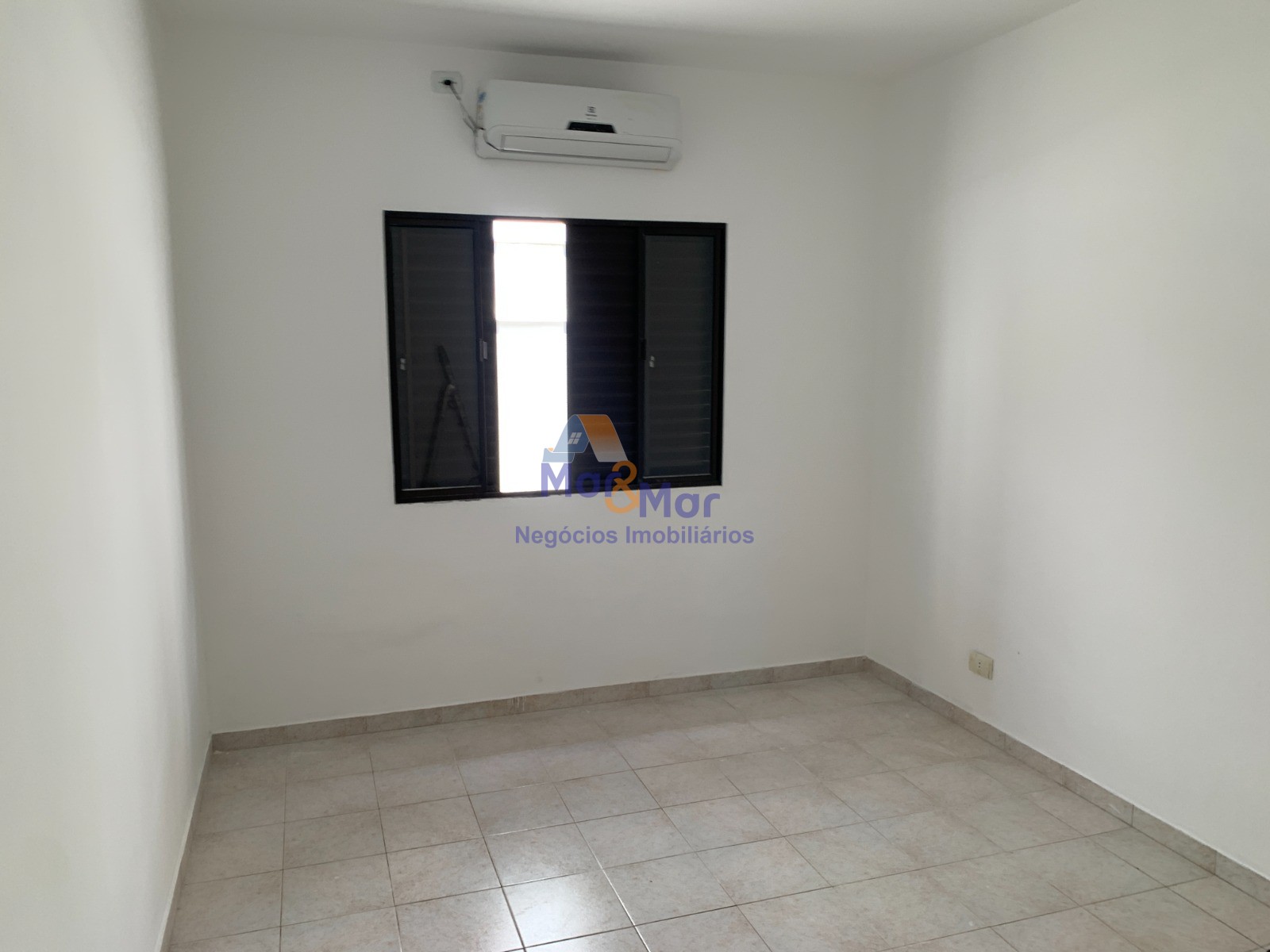 Casa em alvenaria GUARUJÁ - SP