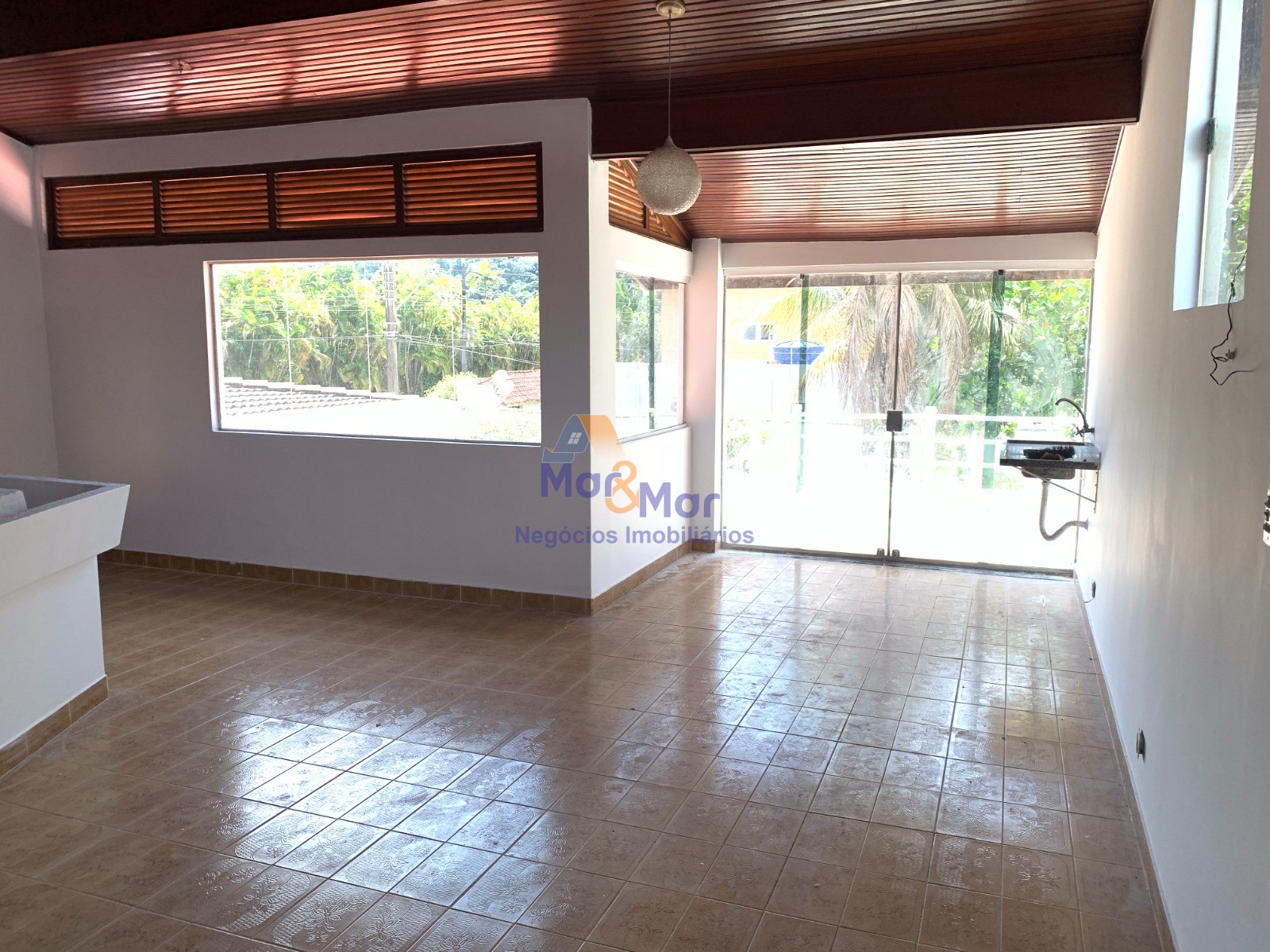 Casa em alvenaria GUARUJÁ - SP