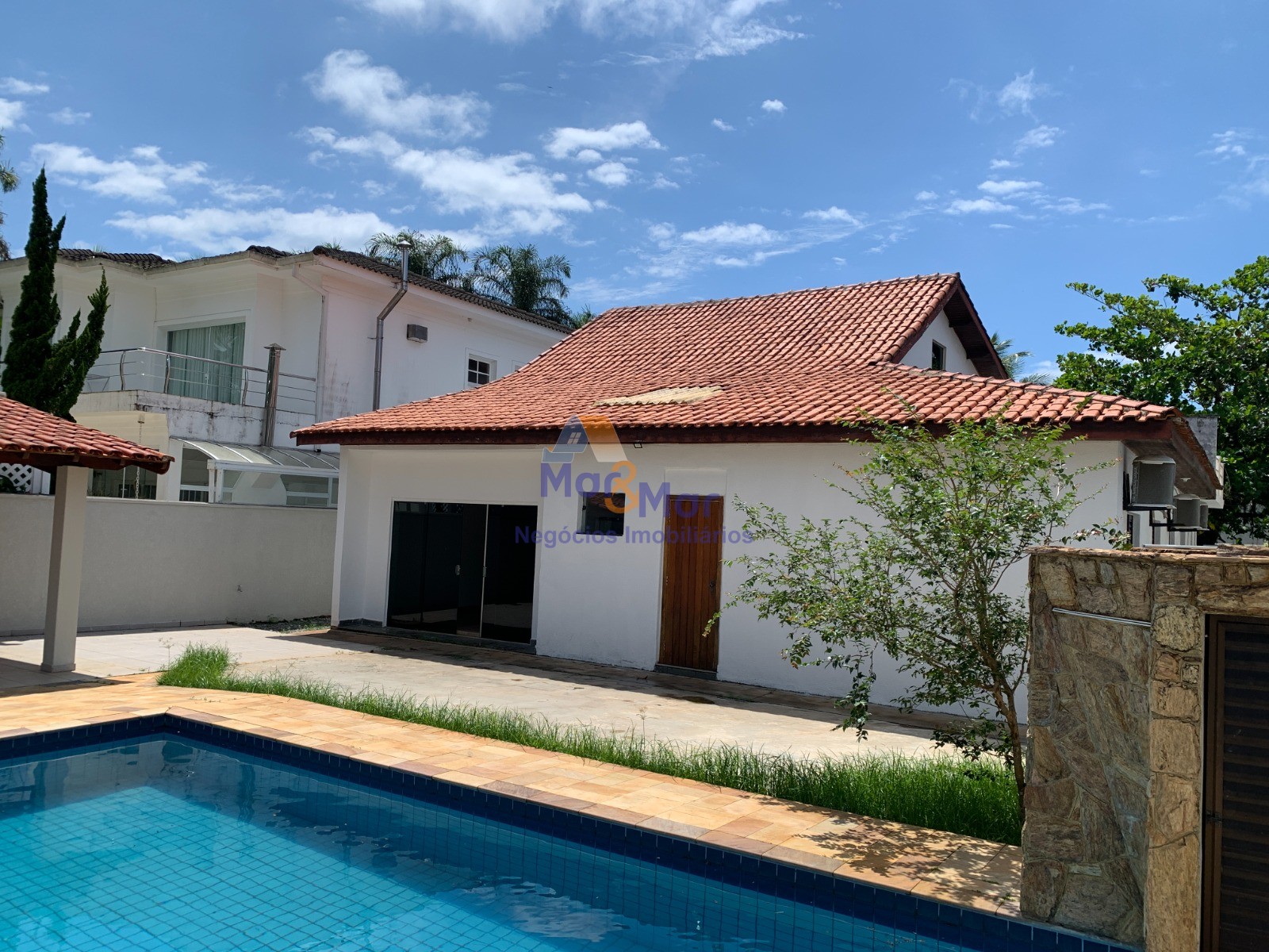 Casa em alvenaria GUARUJÁ - SP